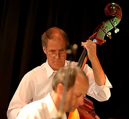 Walter Fehr am Bass